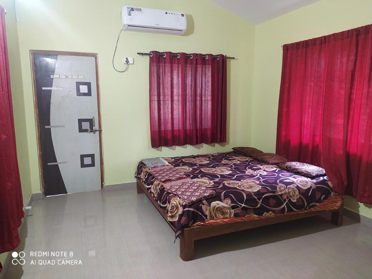 Swarajya Villa Нагаон Екстериор снимка